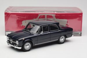 Alfa Romeo Giulia 1300 Albastru Minichamps 1:18 180120905 Metal - imaginea 8 din 8