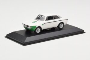 Alfa Romeo Giulia 1300 GTA Junior Alb Minichamps 1:43 400120601 Metal - imaginea 2 din 3