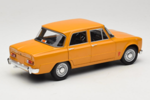 Alfa Romeo Giulia 1300 Super Portocaliu Minichamps 1:18 180120900 Metal - imaginea 3 din 8
