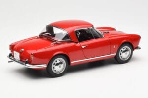 Alfa Romeo Giulietta 1300 Spider Roșu AUTOart 1:18 70157 Metal - imaginea 3 din 8