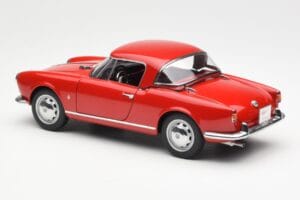 Alfa Romeo Giulietta 1300 Spider Roșu AUTOart 1:18 70157 Metal - imaginea 7 din 8