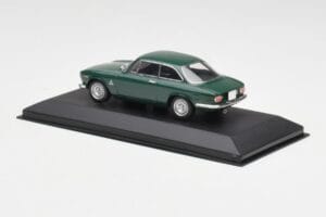 Alfa Romeo Giulia GTA 1300 Junior Verde Minichamps 1:43 ALFA010 Metal - imaginea 3 din 4