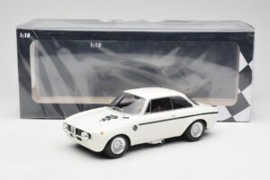 Alfa Romeo GTA 1300 Junior Alb Minichamps 1:18 155120021 Metal - imaginea 6 din 6