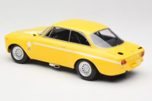 Alfa Romeo GTA 1300 Junior Galben Minichamps 1:18 155120024 Metal - imaginea 4 din 6