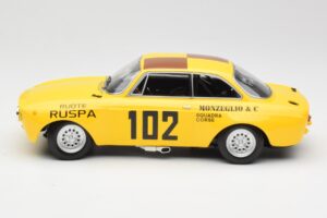 Alfa Romeo GTA 1300 #102 Squadra Corse R. Zanetti / M. Ruspa / Monzeglio Targa Florio 1971 Minichamps 1:18 155711202 Metal - imaginea 3 din 6