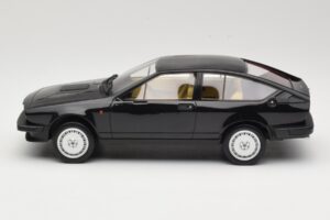 Alfa Romeo GTV6 2.5 Negru Laudoracing-Models 1:18 LM110C Metal - imaginea 3 din 6