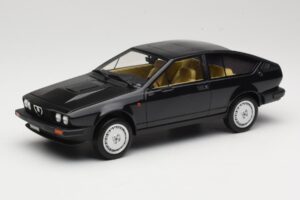 Alfa Romeo GTV6 2.5 Negru Laudoracing-Models 1:18 LM110C Metal