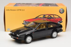 Alfa Romeo GTV6 2.5 Negru Laudoracing-Models 1:18 LM110C Metal - imaginea 6 din 6
