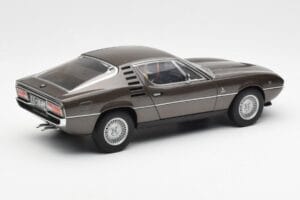 Alfa Romeo Montreal Maro Metalic AUTOart 1:18 70173 Metal - imaginea 3 din 8
