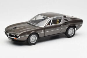 Alfa Romeo Montreal Maro Metalic AUTOart 1:18 70173 Metal