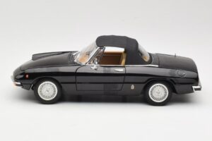 Alfa Romeo Spider 916 Veloce Negru Ricko 1:18 32107 Metal - imaginea 4 din 8