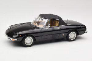 Alfa Romeo Spider 916 Veloce Negru Ricko 1:18 32107 Metal