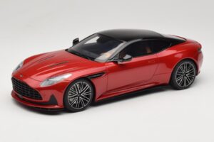 Aston Martin DB12 Hyper Red GT Spirit 1:18 GT936 Rășină