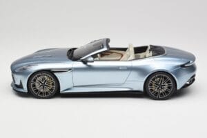 Aston Martin DB12 Volante Caribbean Blue Pearl GT Spirit 1:18 GT479 Rășină - imaginea 3 din 6
