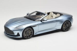 Aston Martin DB12 Volante Caribbean Blue Pearl GT Spirit 1:18 GT479 Rășină