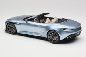 Aston Martin DB12 Volante Caribbean Blue Pearl GT Spirit 1:18 GT479 Rășină - imaginea 5 din 6