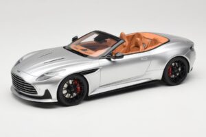 Aston Martin DB12 Volante Argintiu GT Spirit 1:18 GT945 Rășină
