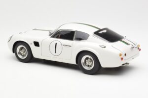 Aston Martin DB4 GT Zagato #1 24 Hours of Le Mans 1961 CMC 1:18 M-139 Metal - imaginea 5 din 6