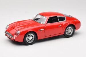 Aston Martin DB4 GT Zagato Roșu Road Signature 1:18 92728 Metal