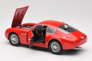 Aston Martin DB4 GT Zagato Roșu Road Signature 1:18 92728 Metal - imaginea 5 din 8