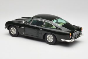 Aston Martin DB5 California Salvie Chrono 1:18 H1001 Metal - imaginea 7 din 8