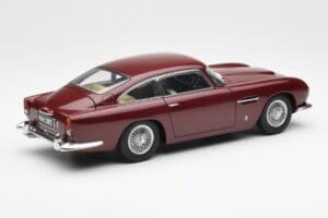 Aston Martin DB5 Dubonnet Roșu AUTOart 1:18 70213 Metal - imaginea 3 din 8