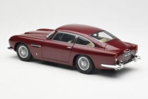 Aston Martin DB5 Dubonnet Roșu AUTOart 1:18 70213 Metal - imaginea 7 din 8