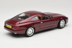 Aston Martin DB7 Roșu Guiloy 1:18 67550 Metal - imaginea 3 din 8