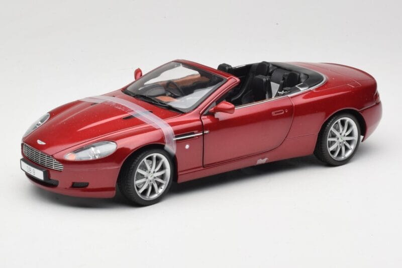 Aston Martin DB9 Volante Roșu Solido 1:18 8163 Metal