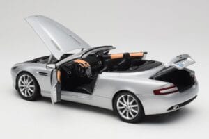Aston Martin DB9 Volante Argintiu Minichamps 1:18 150137334 Metal - imaginea 5 din 8