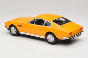 Aston Martin DBS Galben GT Spirit 1:18 GT079 Rășină - imaginea 5 din 6