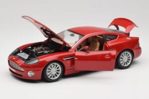 Aston Martin V12 Vanquish Roșu Bburago 1:18 34063 Metal - imaginea 2 din 8