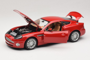 Aston Martin V12 Vanquish Roșu Bburago 1:18 33334063 Metal - imaginea 2 din 8