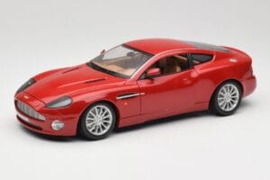 Aston Martin V12 Vanquish Roșu Bburago 1:18 34063 Metal