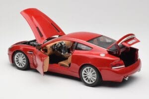 Aston Martin V12 Vanquish Roșu Bburago 1:18 34063 Metal - imaginea 5 din 8