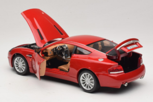 Aston Martin V12 Vanquish Roșu Bburago 1:18 33334063 Metal - imaginea 5 din 8