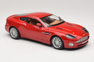 Aston Martin V12 Vanquish Roșu Bburago 1:18 33334063 Metal - imaginea 6 din 8