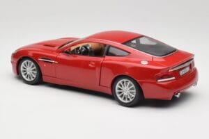 Aston Martin V12 Vanquish Roșu Bburago 1:18 34063 Metal - imaginea 7 din 8