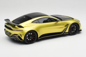 Aston Martin V12 Vantage Final Edition Cosmopolitan Yellow TopSpeed 1:18 TS0453 Metal - imaginea 2 din 6