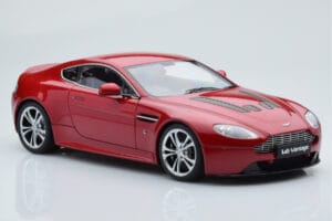 Aston Martin V12 Vantage Roșu AUTOart 1:18 70208 Metal - imaginea 6 din 8