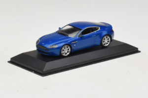 Aston Martin V8 Vantage Blue Metallic Minichamps 1:43 400137422 Metal - imaginea 2 din 4