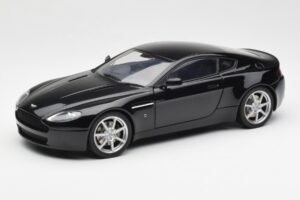 Aston Martin V8 Vantage Onyx Negru AUTOart 1:18 70202 Metal