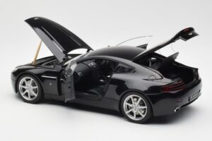 Aston Martin V8 Vantage Onyx Negru AUTOart 1:18 70202 Metal - imaginea 5 din 8