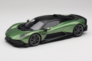Aston Martin Valhalla Iridescent Emerald Green GT Spirit 1:18 GT558 Rășină