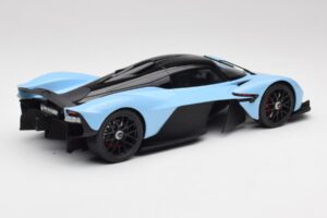 Aston Martin Valkyrie Racing Albastru GT Spirit 1:18 GT915 Rășină - imaginea 2 din 6