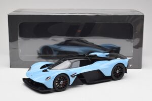Aston Martin Valkyrie Racing Albastru GT Spirit 1:18 GT915 Rășină - imaginea 6 din 6