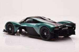 Aston Martin Valkyrie Racing Green GT Spirit 1:18 GT435 Rășină - imaginea 5 din 6