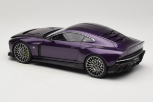 Aston Martin Valour Albastru Închis GT Spirit 1:18 GT944 Rășină - imaginea 5 din 6
