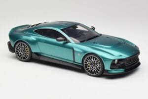 Aston Martin Valour Racing Green GT Spirit 1:18 GT480 Rășină - imaginea 4 din 6