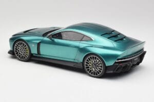 Aston Martin Valour Racing Green GT Spirit 1:18 GT480 Rășină - imaginea 5 din 6